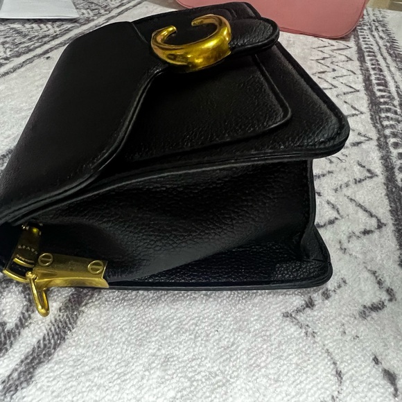 Coach tabby - Picture 3 of 5